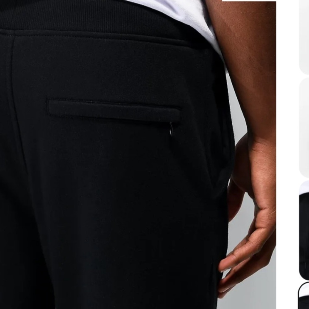 Empyre Vertirose Black Jogger Sweatpants
New with out tags - Picture 6 of 10
